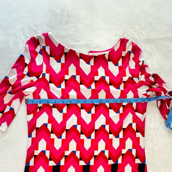 Eliza J Pink and Red Sheath Dress with Bateau Neckline - Picture 11 of 12